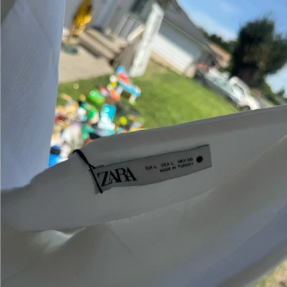 Zara Classic White Romper - Picture 3 of 4